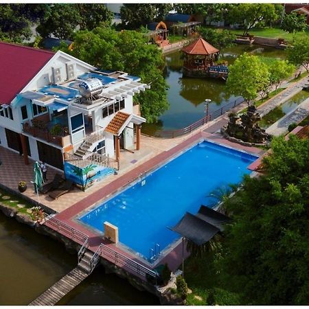 Hoa Lu Garden Resort Нин Бин Екстериор снимка